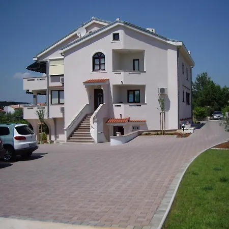 Manzoni Apartment Punat