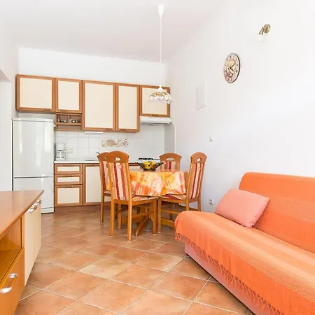 Manzoni Apartment Punat