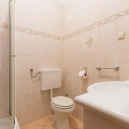Manzoni Apartment *
